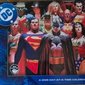 2026 DC Comics Superheroes Desk Calendar Batman Superman Wonder Woman Tear-off